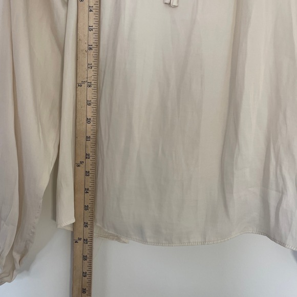 NWT MIOU MUSE Ivory/Cream Tie Neck Long Sleeve Satin Peasant Blouse Size Small‎ - Picture 10 of 11